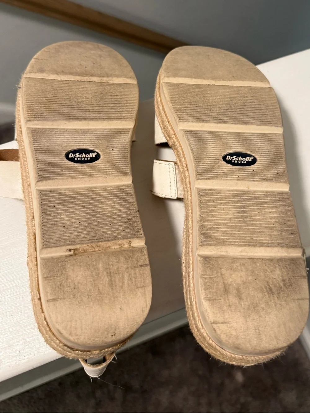 Dr Scholls white jute strapped sandals